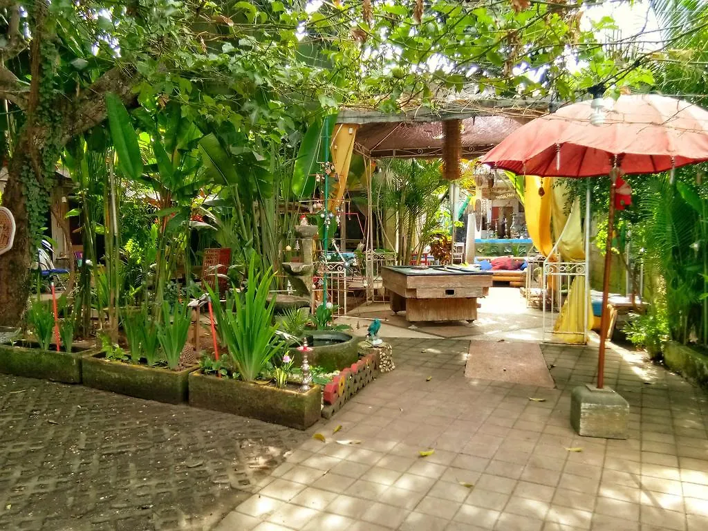 Rumah Warna Jimbaran  Guest house